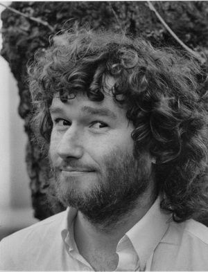 Scottish author Iain Banks in London c. 1988 (photo)