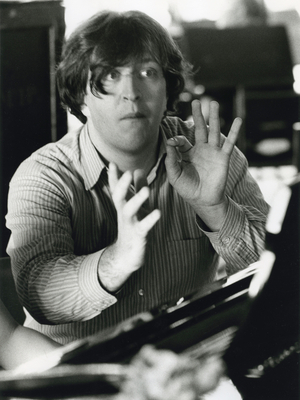 Thomas Adès gesturing, 2000 (photo)