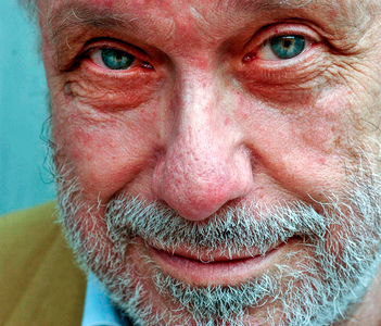 Luciano De Crescenzo, 2003 (photo)