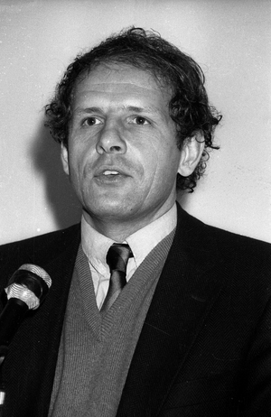 Patrick Poivre d'Arvor, Mumm Foundation, 1988 (b/w photo)