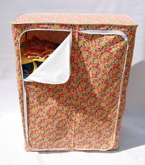Flexible linen storage cupboard around 1970