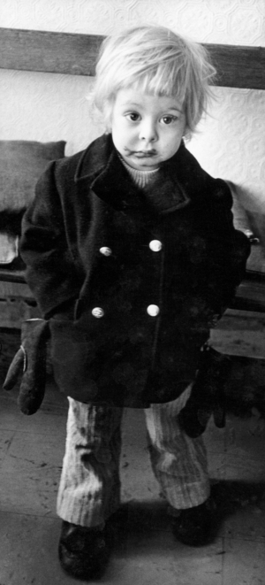 Oscar O'Lochlainn, Chiswick, London, England (b/w photo)