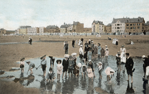 Wimereux, France: the beach, postcard, c. 1910