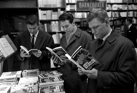 Oslo 19650313 author Michael Grundt Spang has written a book entitled "The Unknown Murderer" dealing with the Arsenic …, 1965 (photo)