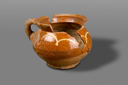 Tudor piss pot, c.1550 (ceramic)