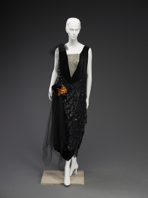Evening Dress, 1920s (photo)