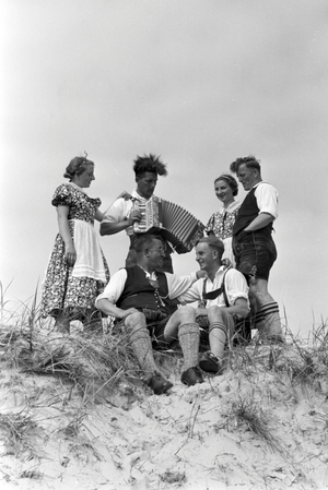 Summer holidays on the North Sea Island Borkum, Germany 1930s (b/w photo)