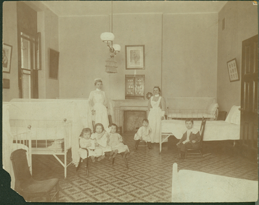 New York Foundling Hospital nurses with children (b/w photo)