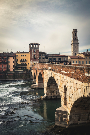 Stone bridge: Roman arch bridge, Verona, Italy (photo)