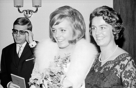 German actress and TV presenter Victoria Voncampe at the wedding with Peter Schlickenrieder, Germany 1960s