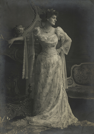Constance Markievicz (b/w photo)
