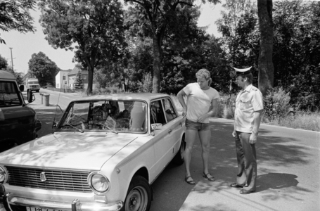 Traffic control 30 07 1990, GDR, Chemnitz, road traffic, traffic …, 1990 (photo)