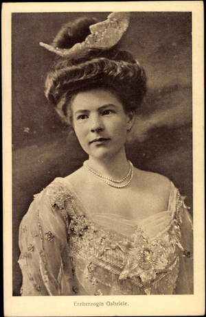 Ak Archduchess Gabriele, Portrait, Set of Beads, BKWI 888 29 (b/w photo)