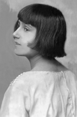 Hairstyle, 1921