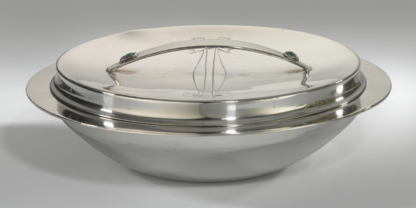 Liberty Cymric muffin dish, 1901 (silver)