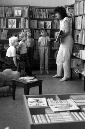 07.09.1985, Berlin, German Democratic Republic (GDR) - Librarian ..., 1985 (photo)