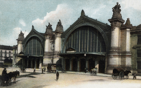 Tours, France: the station, postcard, c. 1910