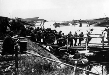 II. WK - Western Front - Belgium, 1940 (photo)