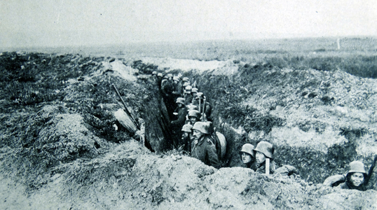Photograph of German infantry soldiers waiting to leave the trenches