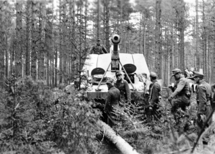 II. WK, Eastern Front, Tank Troop, 1944 (photo)