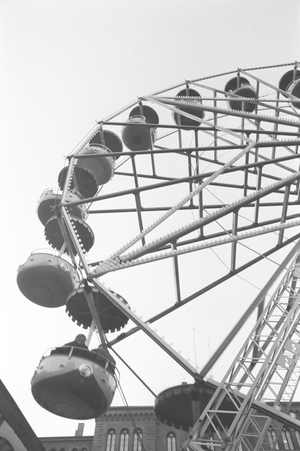 Oslo 19620331. Safe Spring Tivoli has come to town. Here, the Paris wheel is starting with …, 1962 (photo)