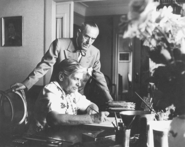 Thomas Mann and Katia Mann in Kilchberg, 1954 (b/w photo)