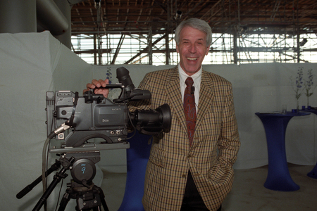 Presenter Alexander Niemetz..., 1999 (photo)