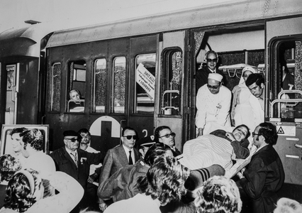 Pilgrimage trip of the sick to Lourdes, Rome, Italy, 1973 (photo)