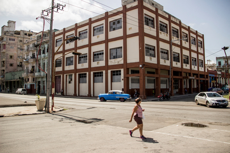 Passing Havana (off).  2016 (photograph)