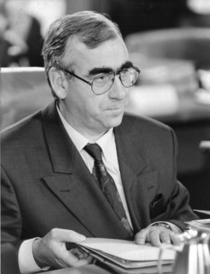 Dr. Theo Waigel, 1992 (photo)