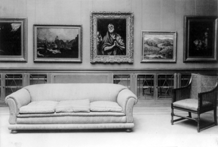 Interior of the Phillips Memorial Gallery, Washington, 1923 (photo)