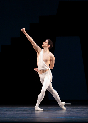 Royal Ballet in Balanchine's 'Apollo'. (photo)