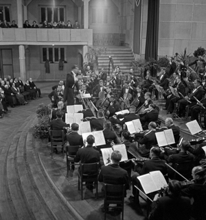 The Reichs Symphonic Orchestra conducted by Franz Adam performing at Holzminden, Germany 1930s (b/w photo)