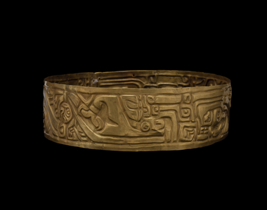 Crown decorated with condor, feline, and serpent deities, 900-200 BC (gold)