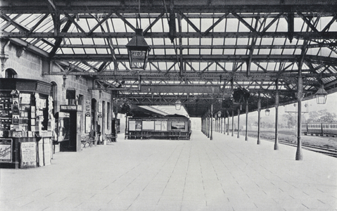 Elgin Station (b/w photo)