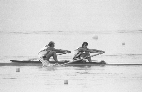Los Angeles, 19840805. The Los Angeles Olympics. ROING, TER WITHOUT MOVER: …, 1984 (photo)