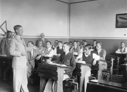 English teacher instructs German exchange students, 1934 (b/w photo)