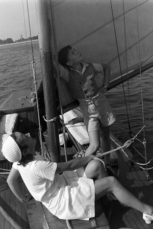 A summer day at the Baltic Sea, Germany 1930s (b/w photo)