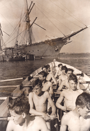 WW2 - Hitler Youth Navy 1943 (photo)
