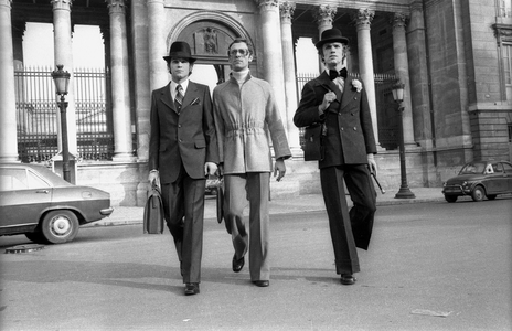 Men's fashion as seen by Jacques Esterel (left Claude Loir), 1973 (photo)