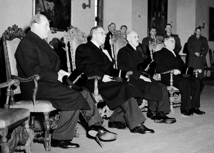 Oslo 195203. King Gustaf Adolf and Queen Louise of Sweden are officially visited in Norway.  …, 1952 (photo)