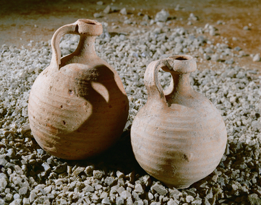 Two wine jars from Jerusalem (bronze)