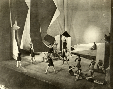 Darius Milhaud 's ballet 'Le Train Bleu' (b/w photo)