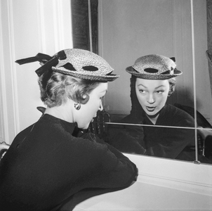 Hat by Marie Christiane, Paris, January 23, 1952 (b/w photo)