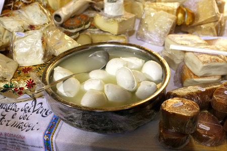 Buffalo Mozzarella, Borough Market, London (photo)