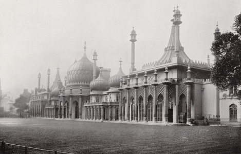 Brighton: The Royal Pavilion (b/w photo)