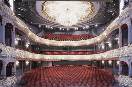Old Vic Theatre, London, England, UK (photo)