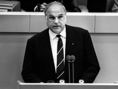 Helmut Kohl, 1990 (photo)