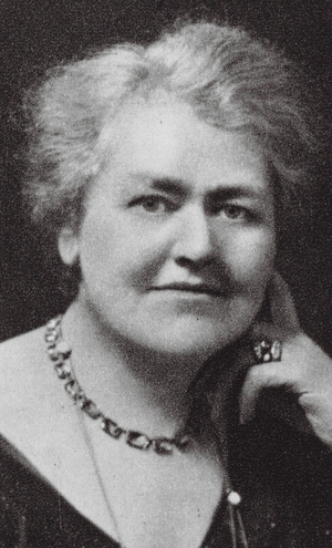 Portrait of Elizabeth Eleanor Milner (b/w photo)