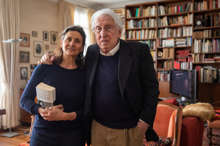 Portrait of Bernardo Valli with his wife Laura Putti in his house in Paris, France, 2023 (photo)